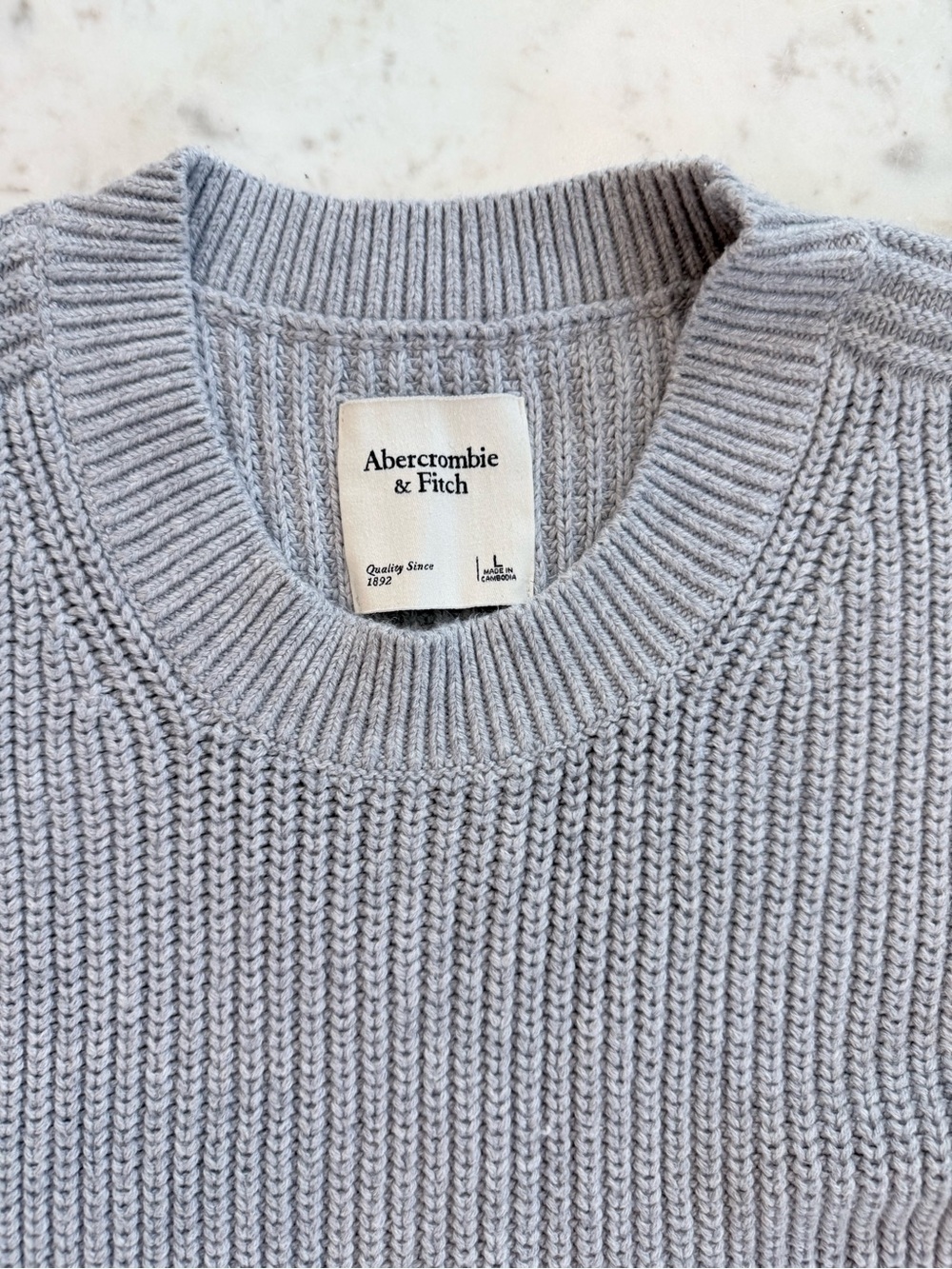 Abercrombie & Fitch Light Gray Ribbed Crewneck Sweater Vest - Picture 2 of 3